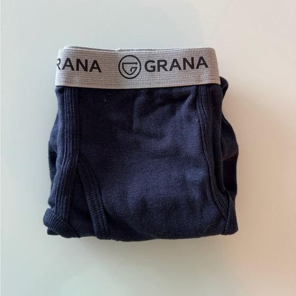 Medium Navy Blue Men’s Classic Brief - Picture 2 of 4